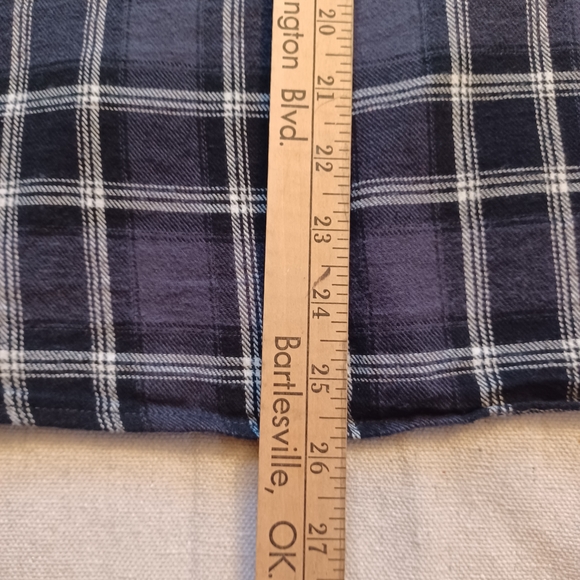 Woolrich Plaid Flannel Button Down Shirt Women's Size Medium - Picture 8 of 8